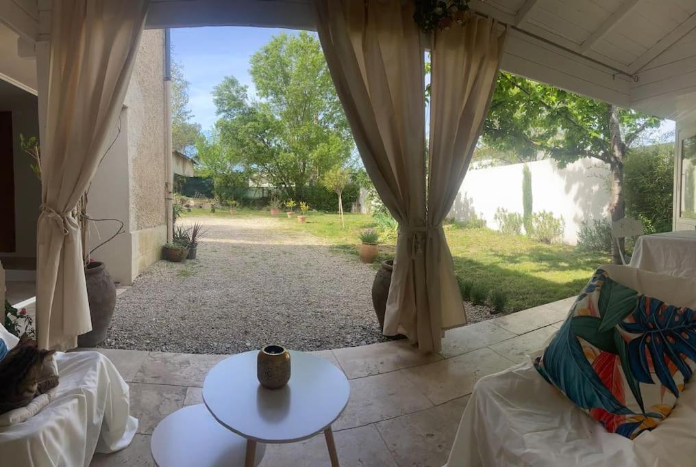 Maison Avec Jardin Et 3 Petits Chats , Proche Du Chateau Lacoste Ле-Пюї-Сент-Репарад Екстер'єр фото